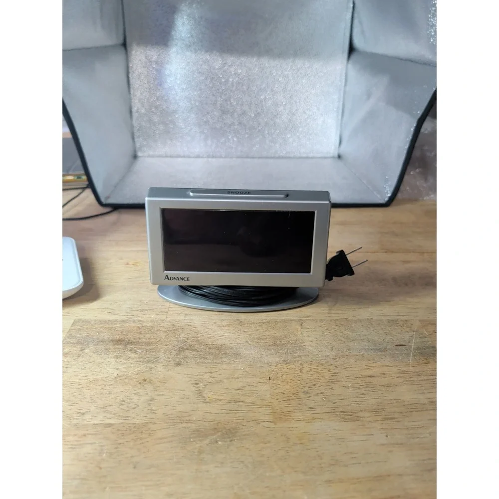 Advance Model 3112 Powered Red LED Clear Digital Alarm Clock Works